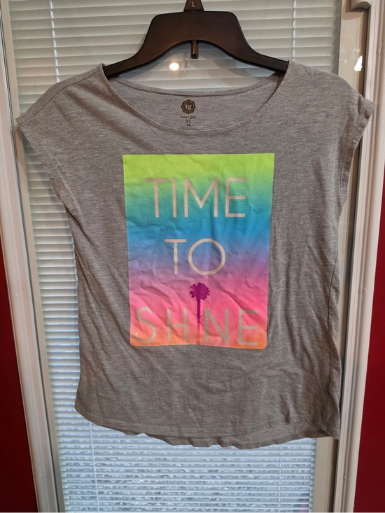 total girl Other - Gray Tee with Neon Gradient 'Time to Shine' Print